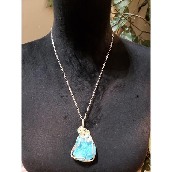 Womens Fashion Gold Tone Wire Wrap Blue Druzy Chrysocolla Stone Pendant Necklace - Picture 2 of 5